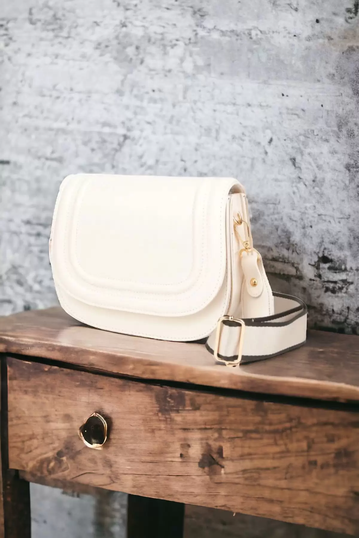Hola Cream Skin Canvas Stripe Strap Womens Trendy Shoulder Bag