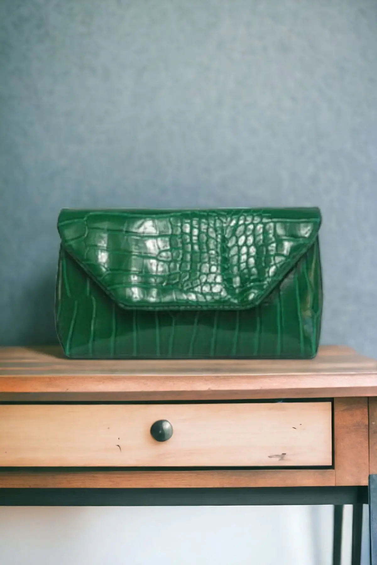 Suffle Green Croco Pattern Womens Shoulder Bag with Chain Strap