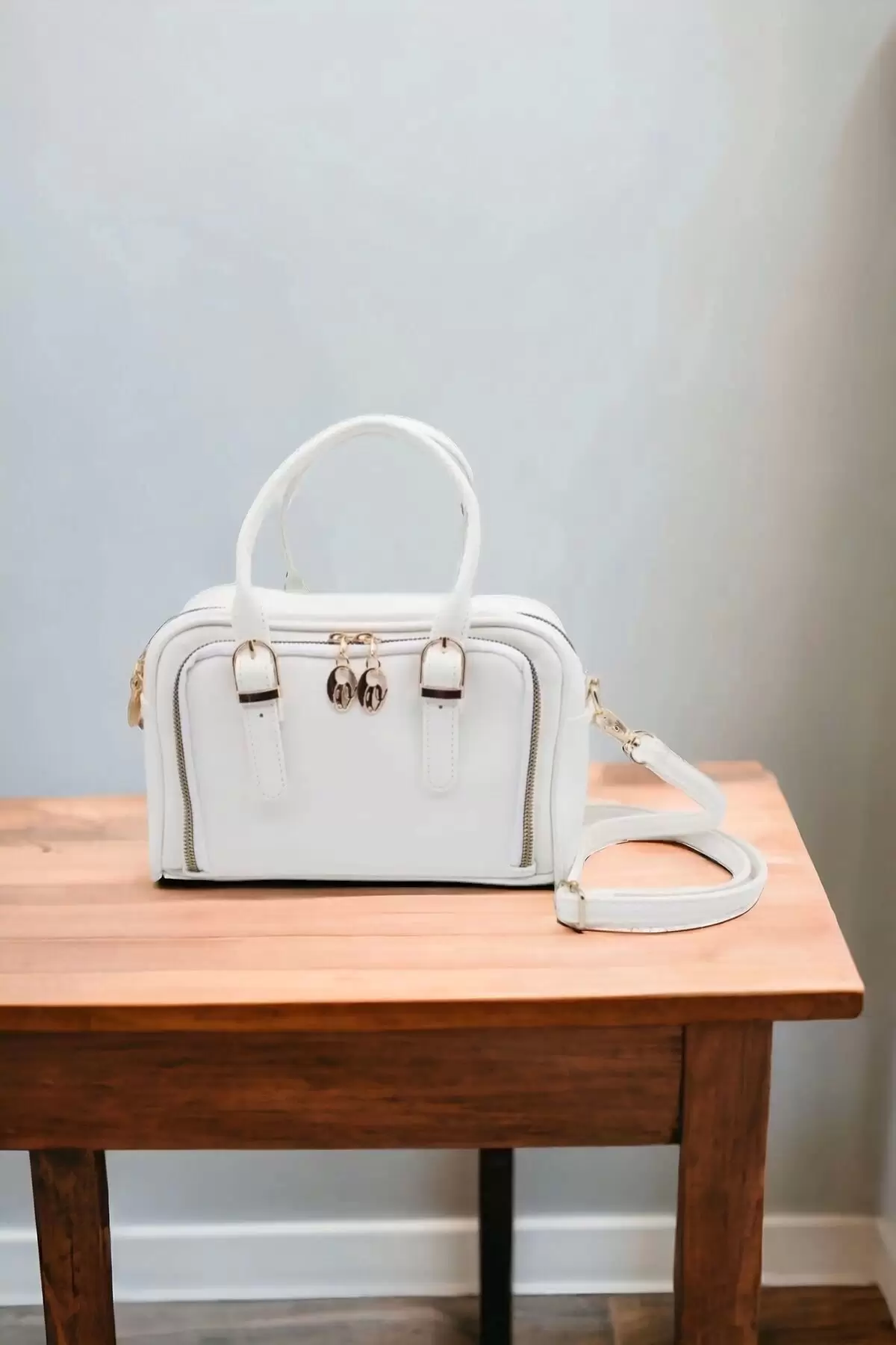 Lovina White Trendy Womens Shoulder Bag with Double Zipper Eyes