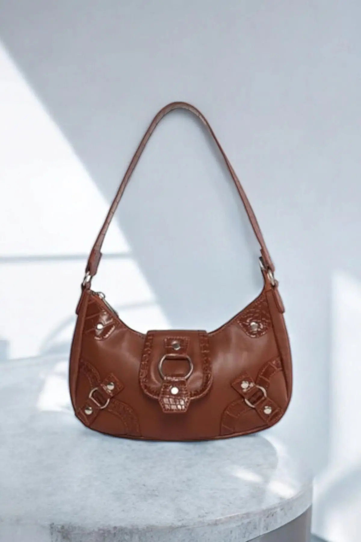 Cleo Brown Baguette Womens Shoulder Bag