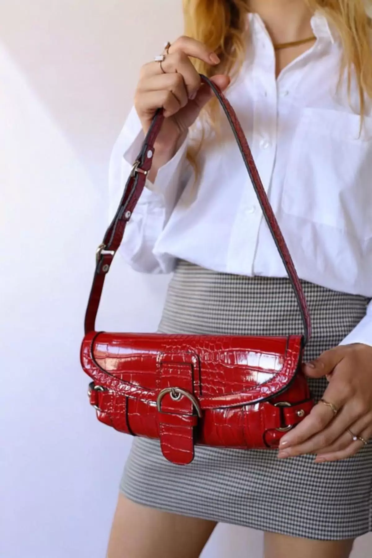 Rock Red Crocodile Womens Baguette Shoulder Bag