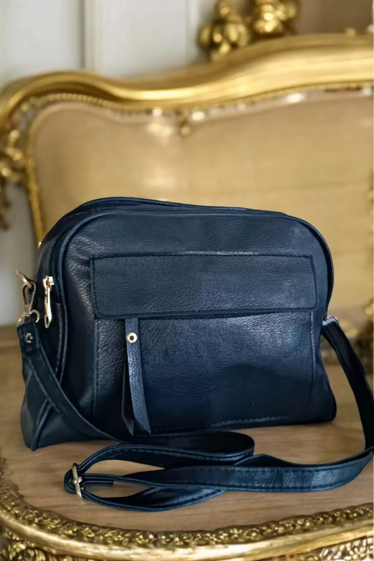 Massi Navy Blue Womens Medium Shoulder Bag