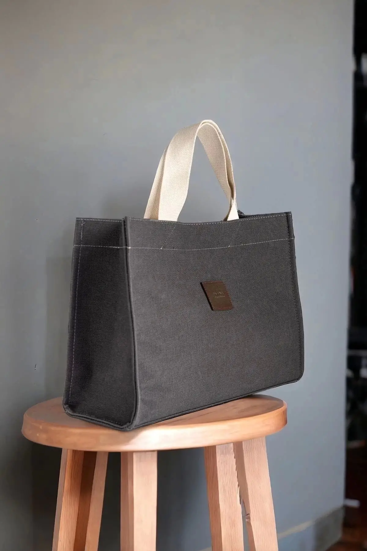 Wave Smoked Canvas Large Size Handbag and Shoulder Bag with Column Strap