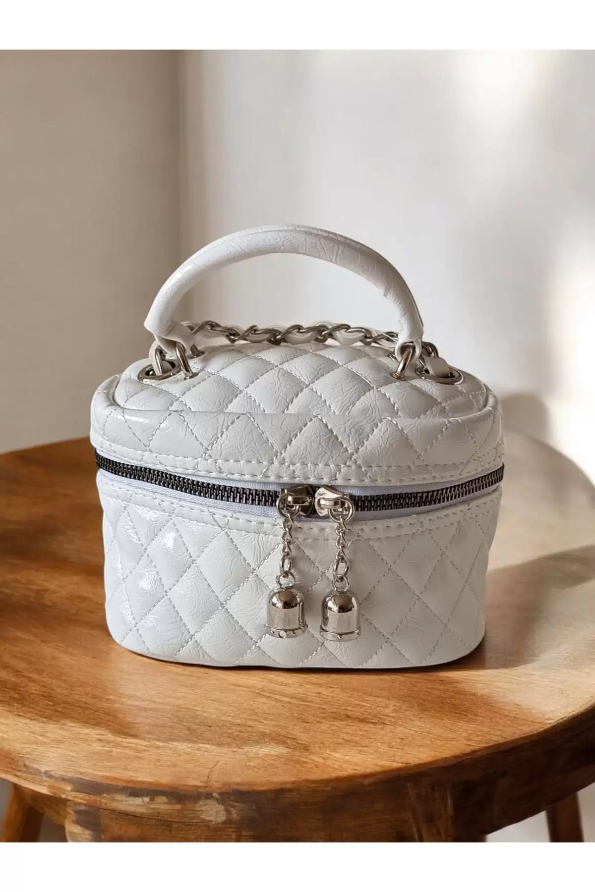Leslie White Patent Leather Womens Box Shoulder Bag