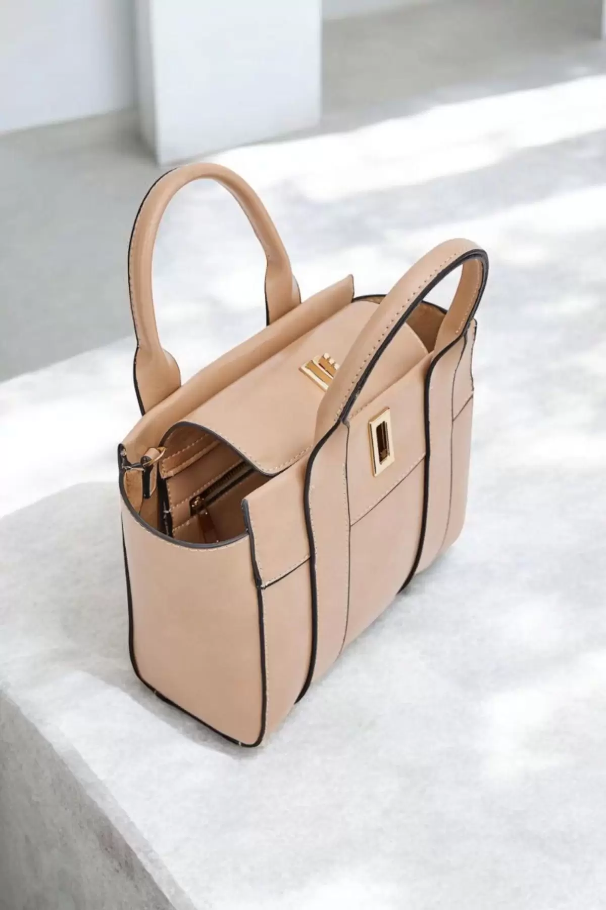 Beirut Mink Lockable Model Womens Shoulder Bag