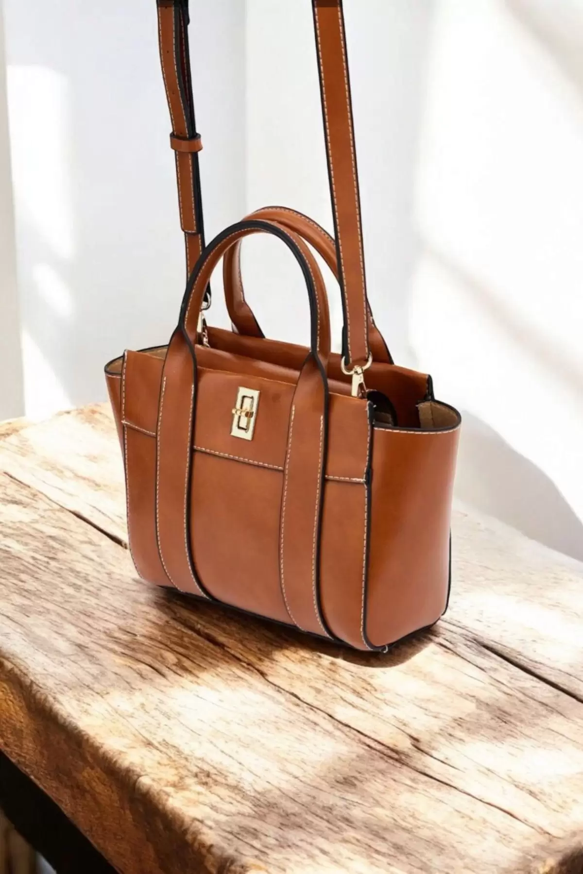 Beirut Tan Lockable Model Womens Shoulder Bag