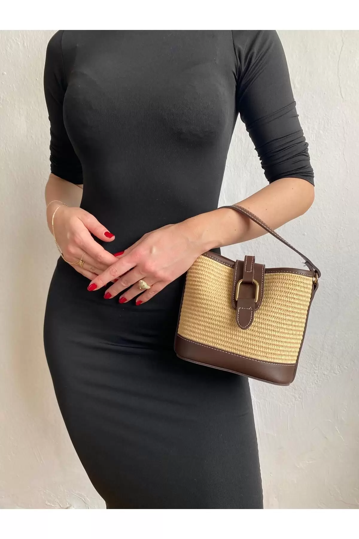 Alin Hasır Kahve Kontrast Kova Model Kadın Omuz Çantası