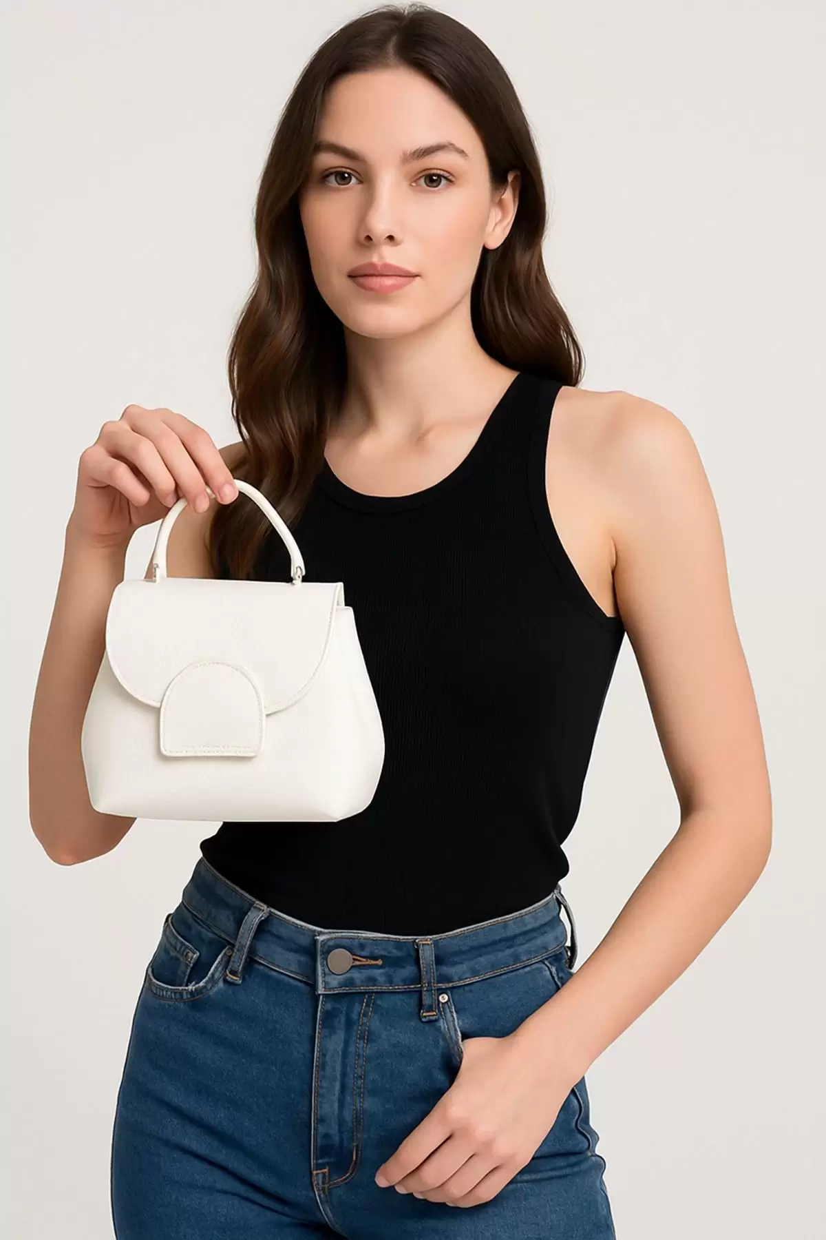 Sole Beyaz Büzgü Detaylı Kapaklı Pinterest Model Kadın Omuz Çantası