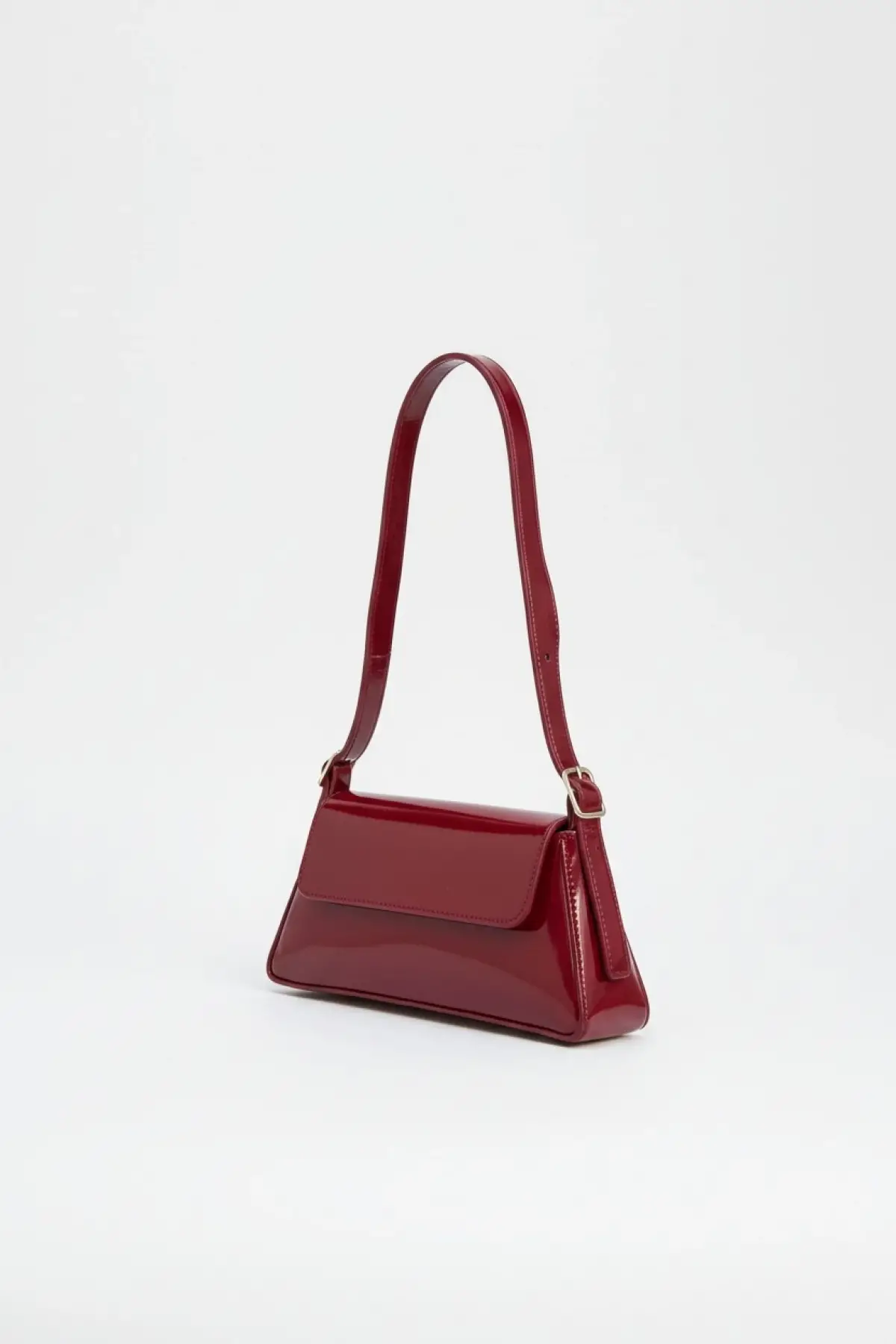 Anjeli Bordo Rugan Kapaklı Trend Baget Kadın Omuz Çantası