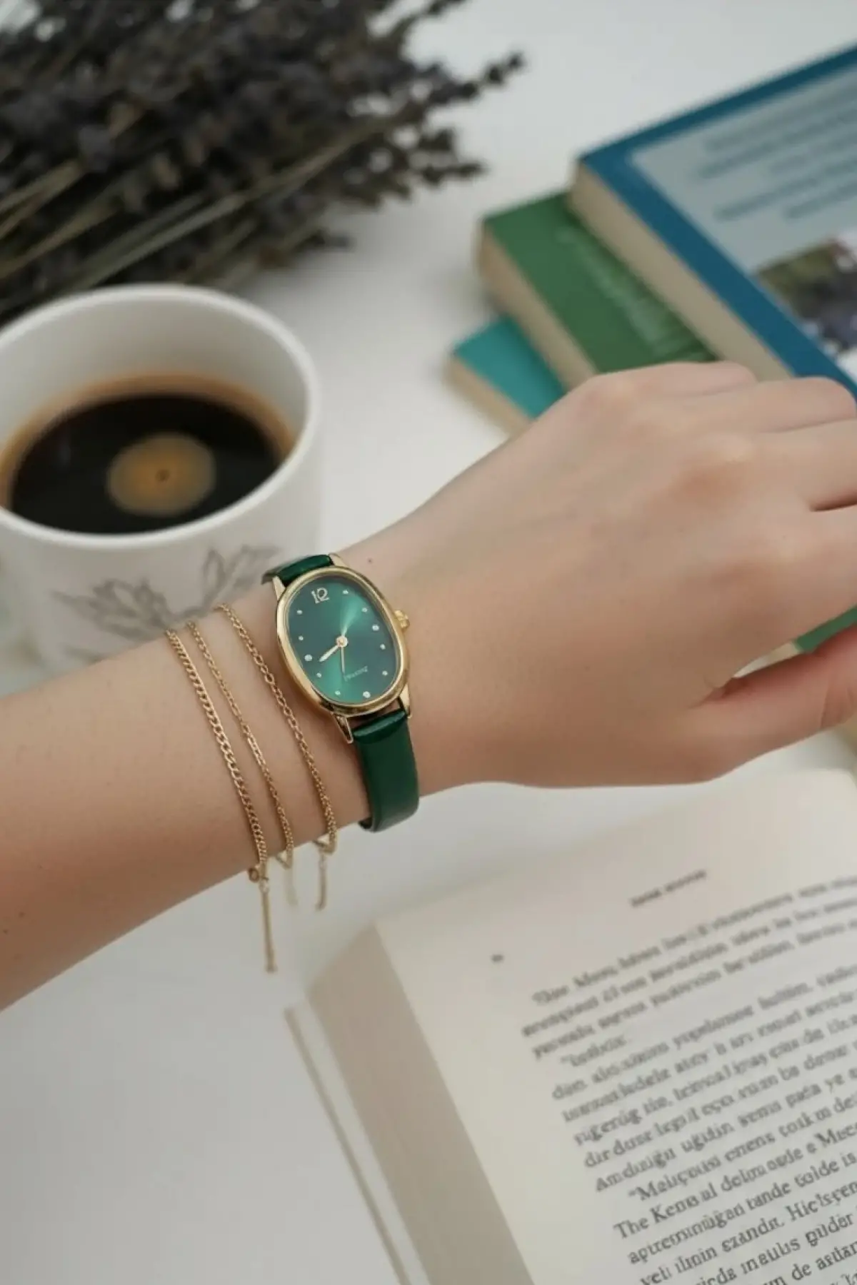 Moi Koyu Yeşil Deri Kordonlu Kare Minimal Kadın Kol Saati