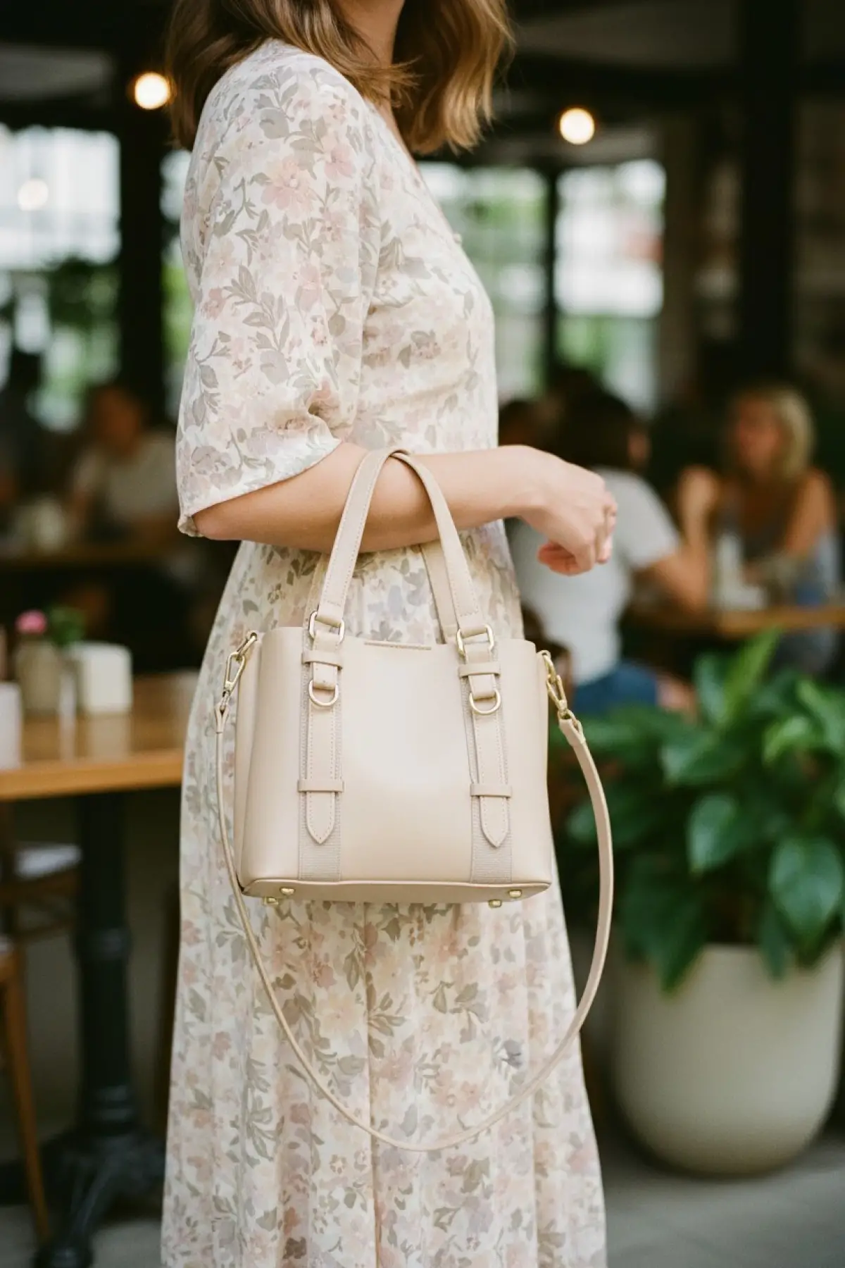 Elegance Vizon Ön Kemer Aksesuarlı Kadın Omuz Çantası