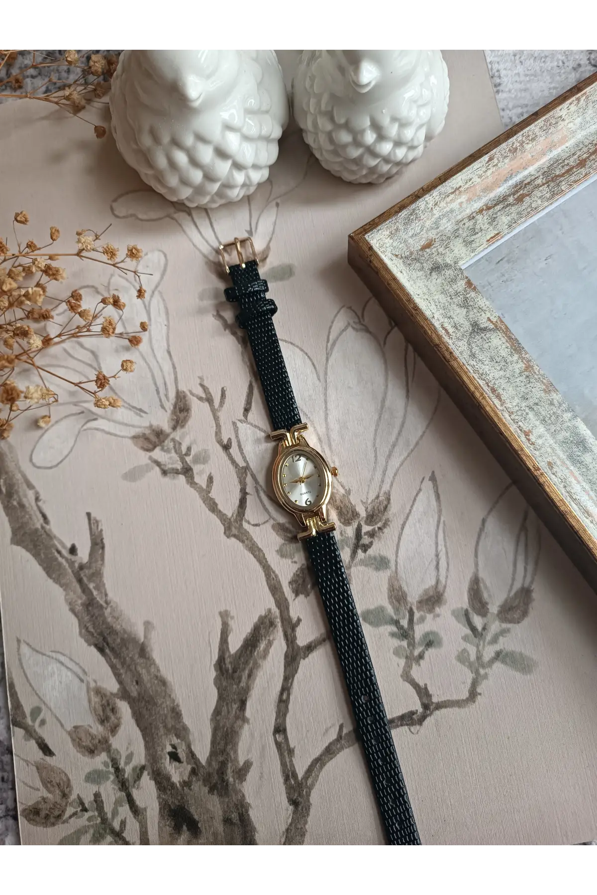 Kaira Siyah Desenli Deri Beyaz Kardan Oval Minimal Kadın Kol Saati