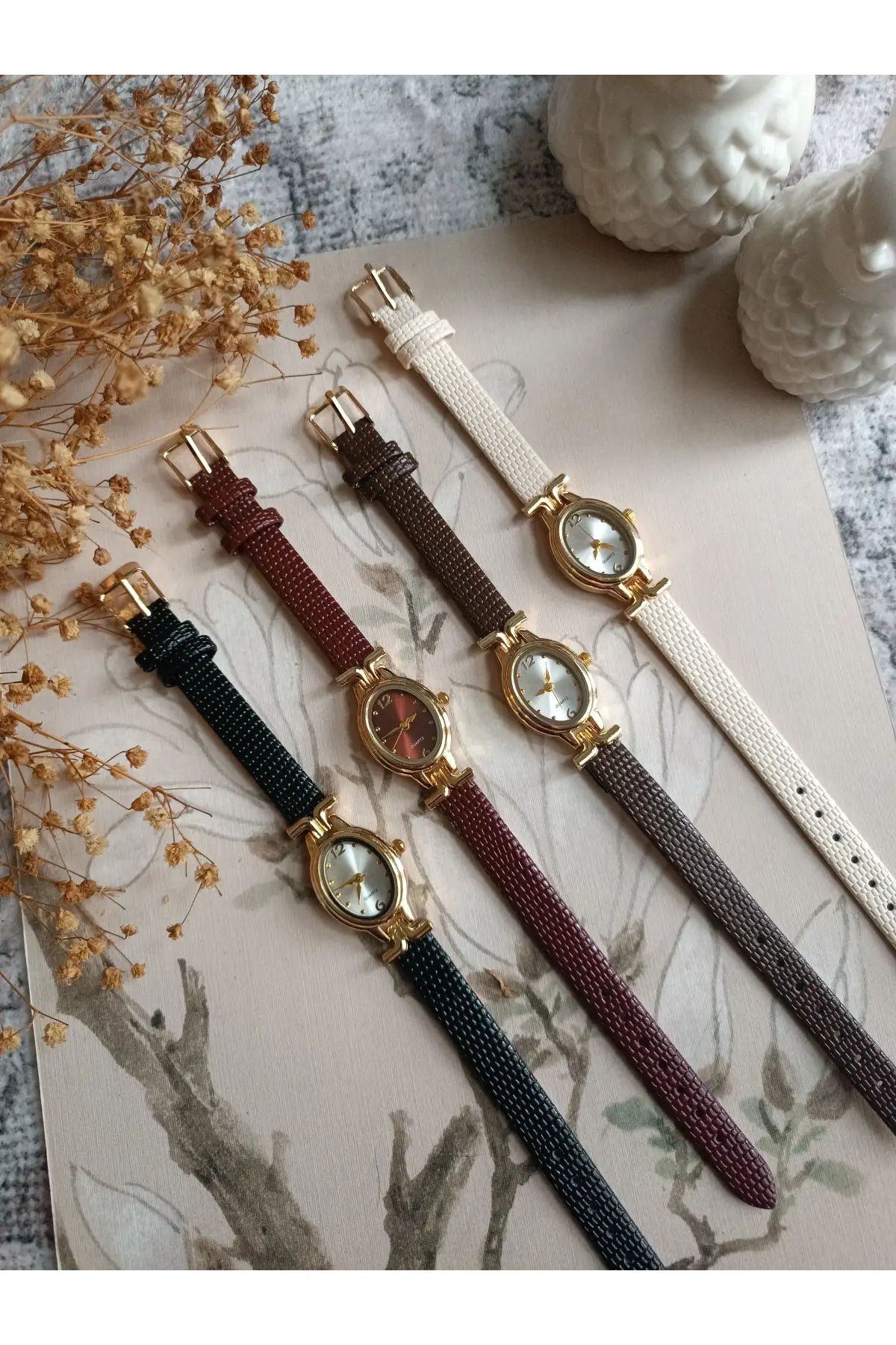 Kaira Bordo Desenli Deri Bordo Kardan Oval Minimal Kadın Kol Saati