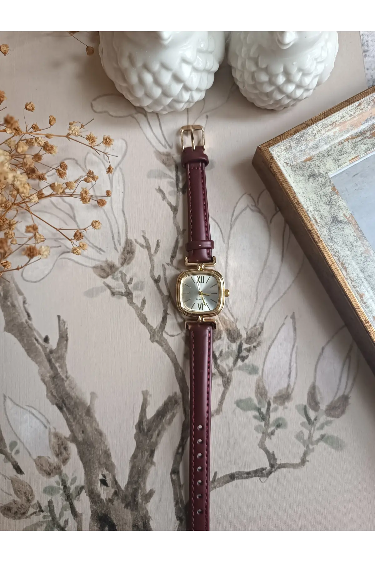 Elira Bordo Kordon Beyaz Kardan Kare Vintage Kadın Kol Saati