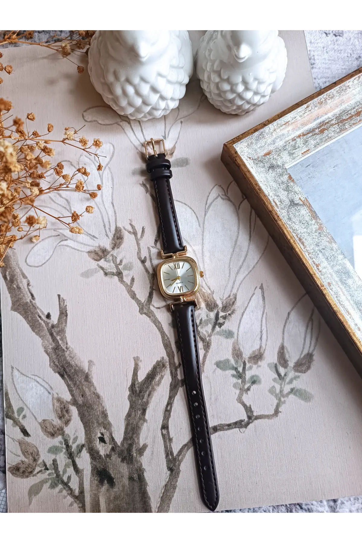 Elira Kahve Kordon Beyaz Kardan Kare Vintage Kadın Kol Saati