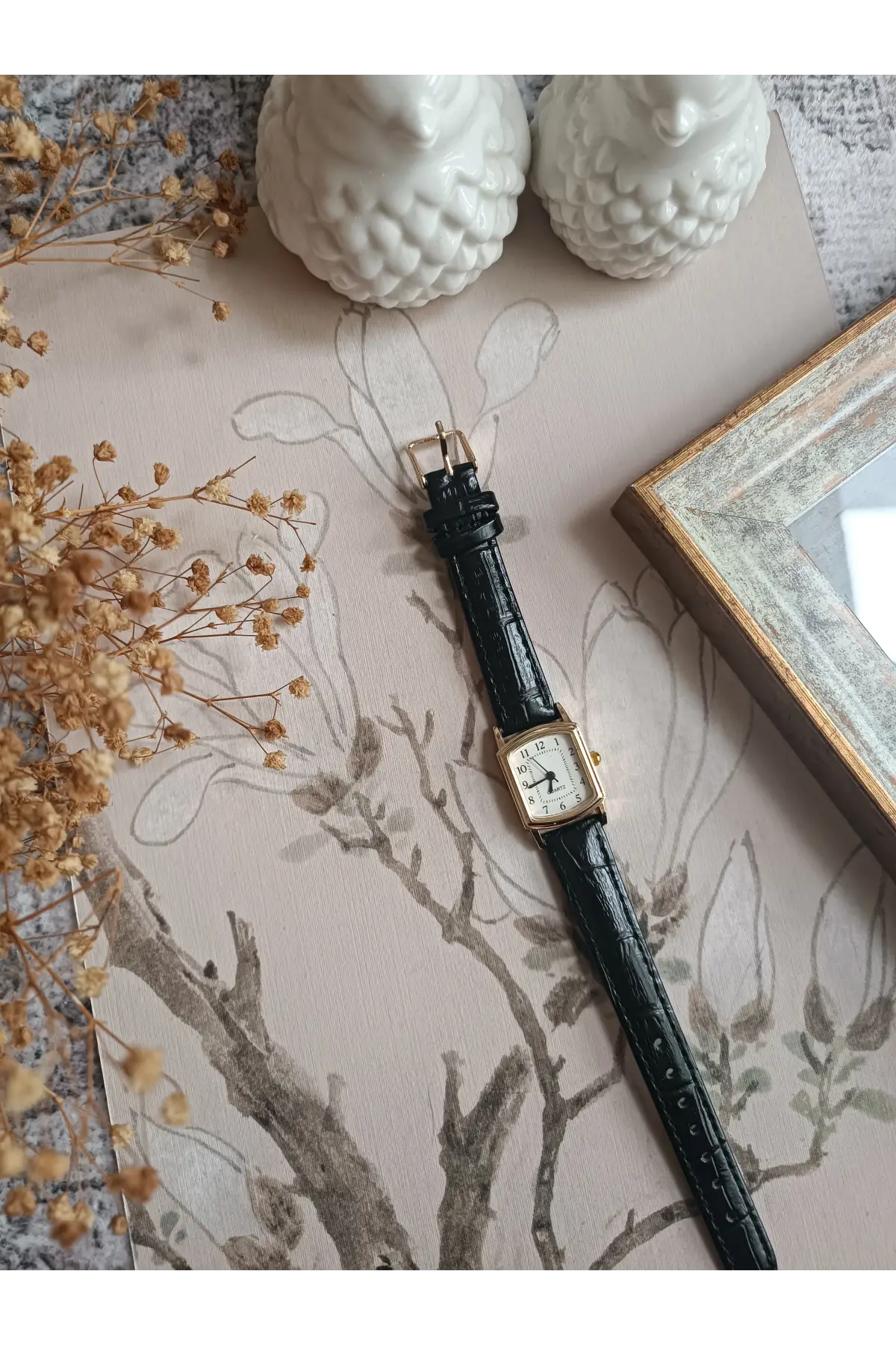 Elowen Siyah Kroko Deri Beyaz Kardan Kare Retro Kadın Kol Saati