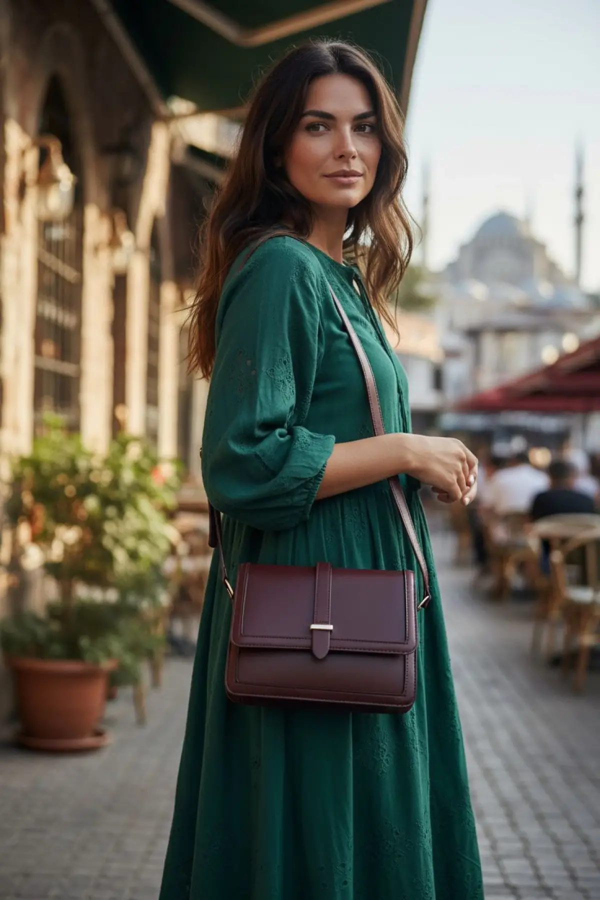 Claire Kemer Detaylı Bordo Cilt Trend Kadın Çapraz Omuz Çantası