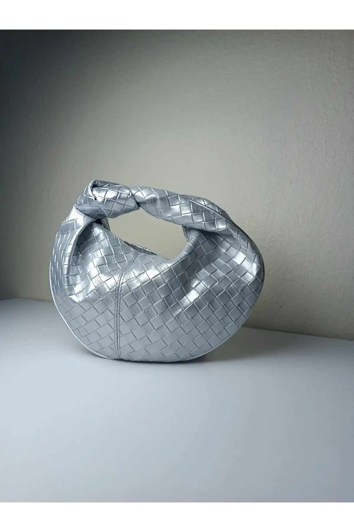 Helen Silver Knotted Knitted Pattern Womens Handbag