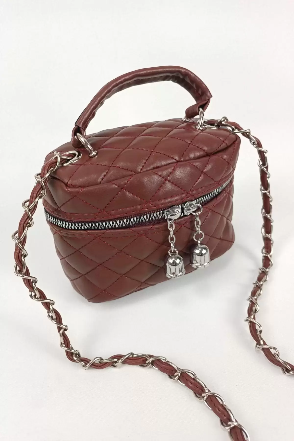 Leslie Bordo Kapitone Desen Kadın Kutu Crossbody Bag