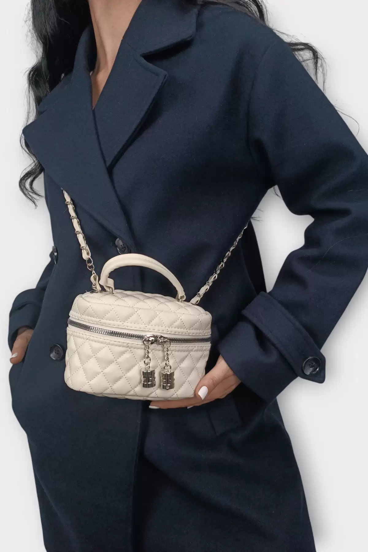 Leslie Krem Kapitone Desen Kadın Kutu Crossbody Bag