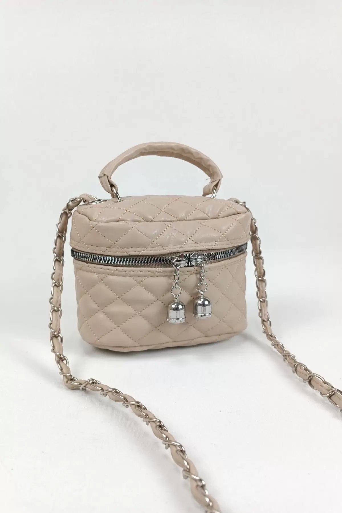 Leslie Vizon Kapitone Desen Kadın Kutu Crossbody Bag