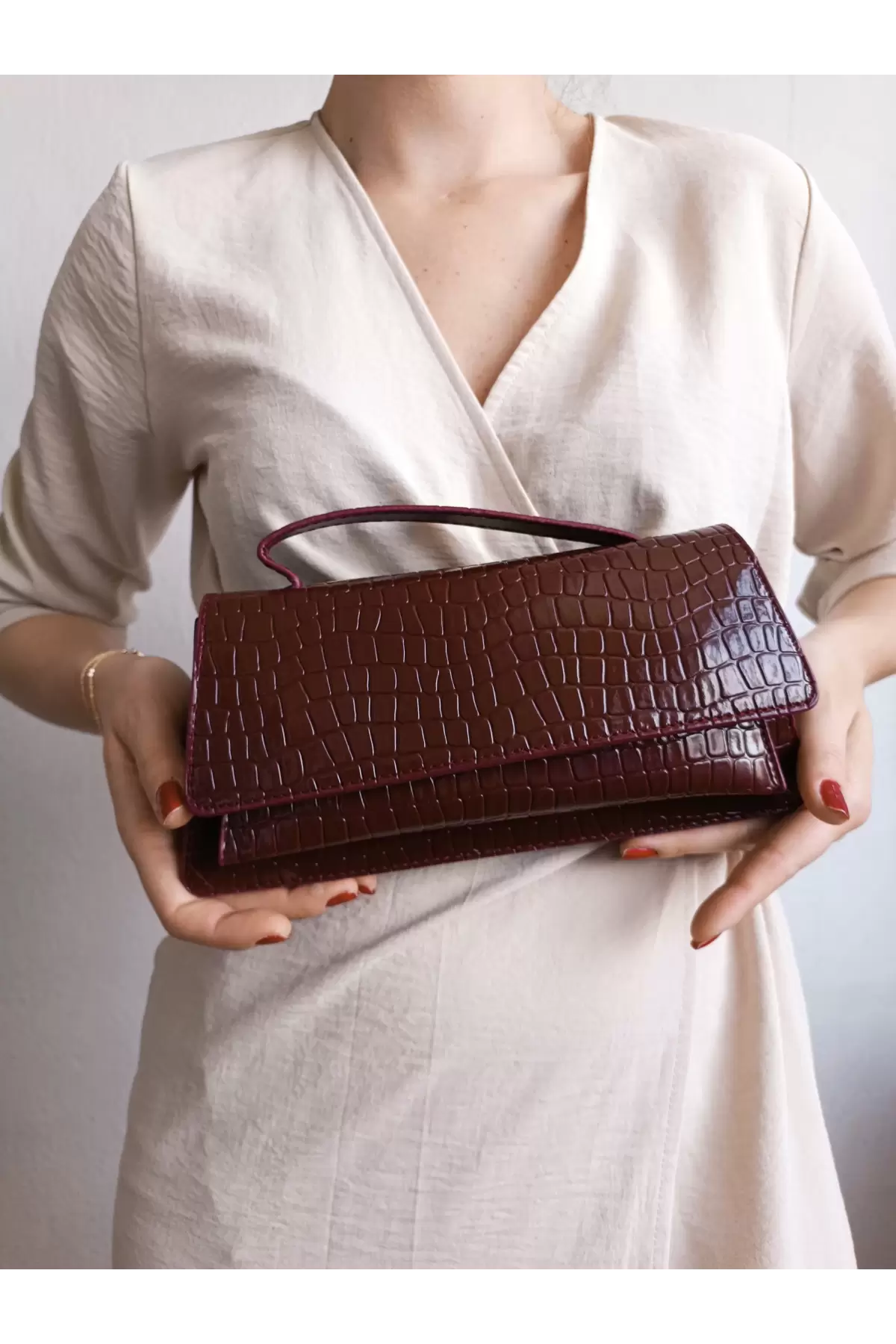Matisse Claret Red Crocodile Wallet Type Cross Strap Womens Shoulder Bag