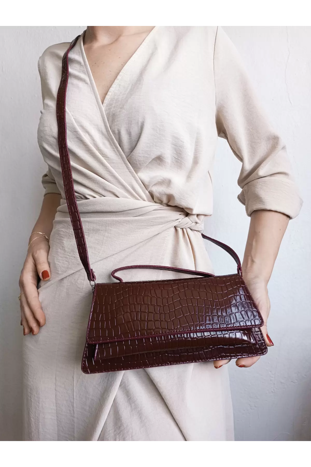 Matisse Claret Red Crocodile Wallet Type Cross Strap Womens Shoulder Bag