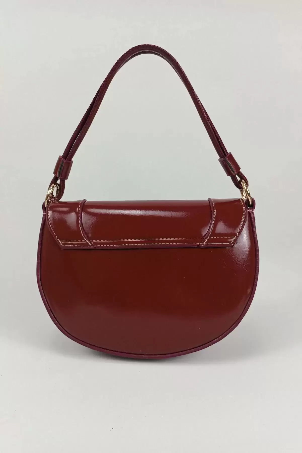 Medusa Bordo Kırışık Cilt Kontrast Dikişli Kolon Askılı Kadın Omuz Çantası