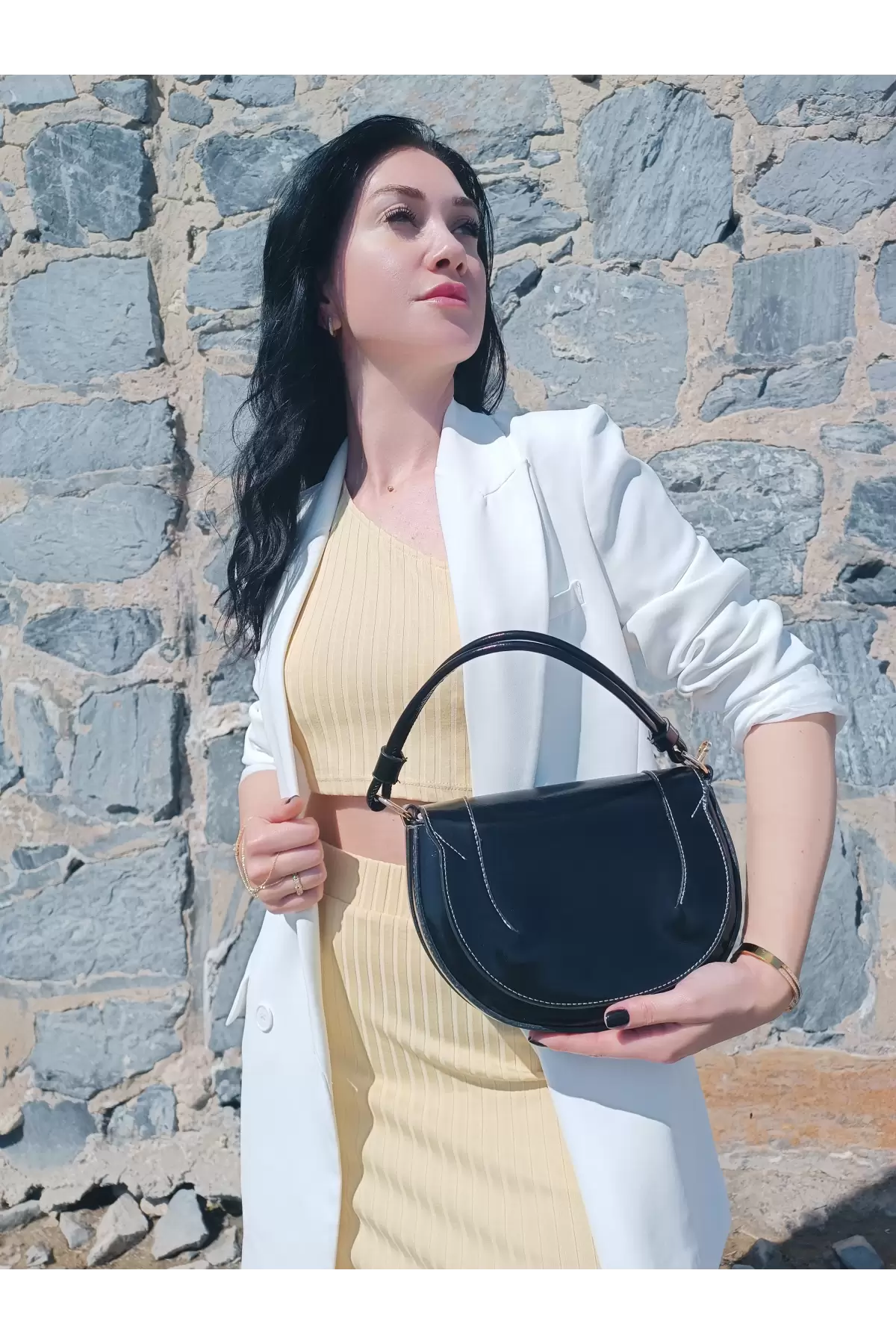 Medusa Siyah Kırışık Cilt Kontrast Dikişli Kolon Askılı Kadın Omuz Çantası