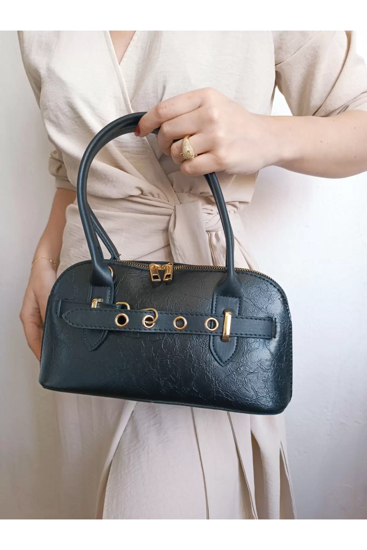 Princess Black Wrinkled Skin Baguette Womens Shoulder Bag