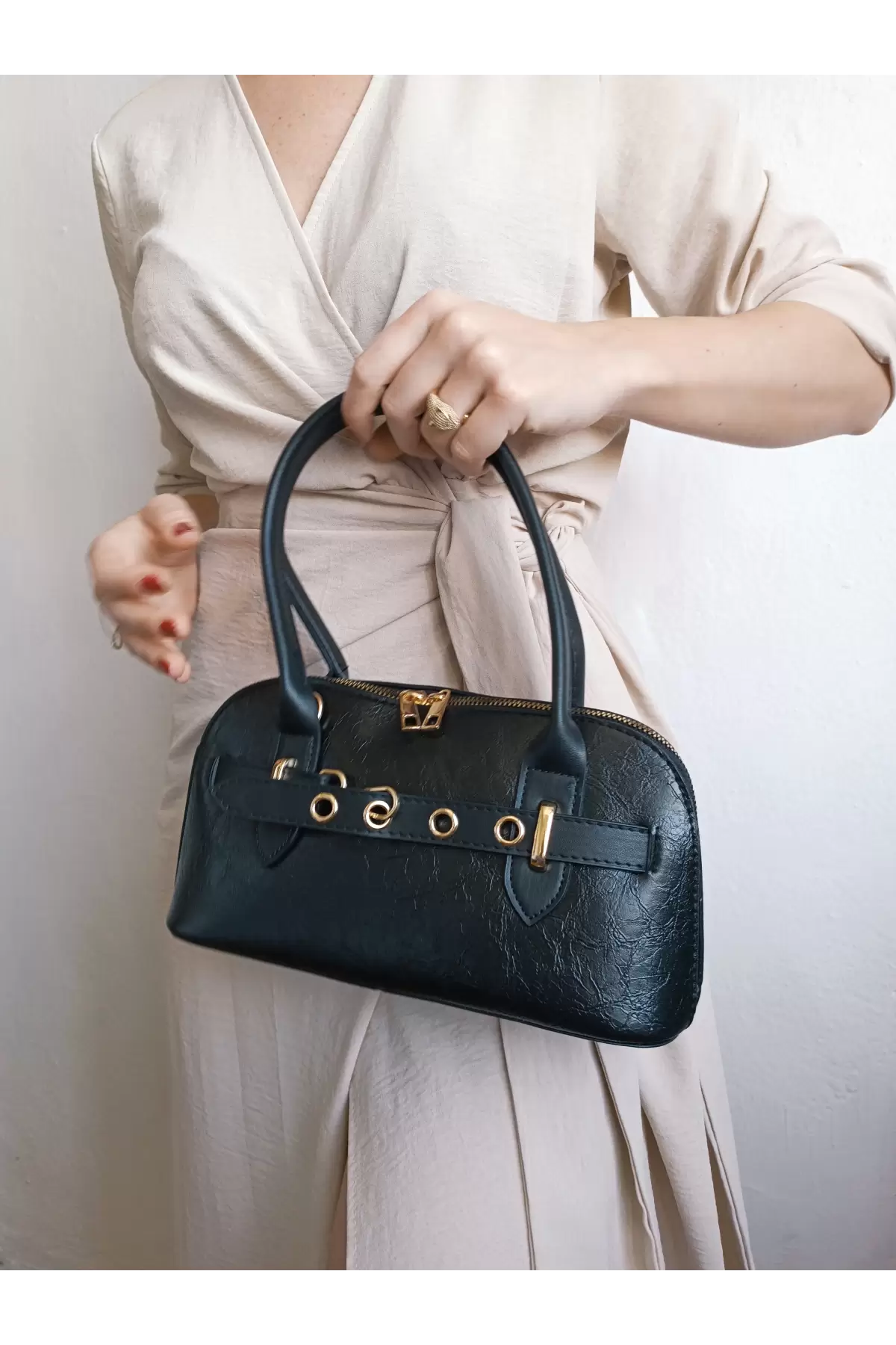 Princess Black Wrinkled Skin Baguette Womens Shoulder Bag