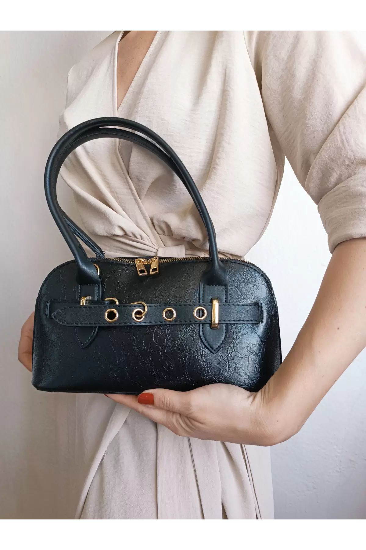Princess Black Wrinkled Skin Baguette Womens Shoulder Bag