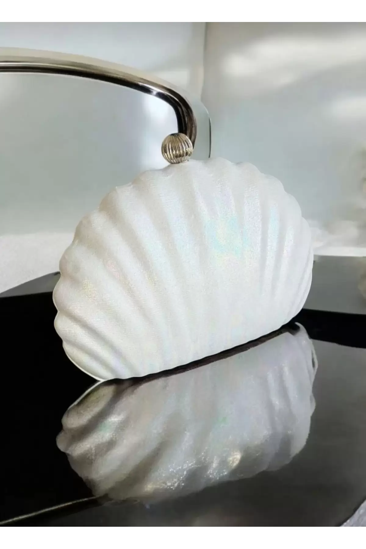 Rosalie Beyaz Sedefli Deniz Kabuğu Model Zincir Askılı Dokulu Clutch Abiye Portföy Çanta