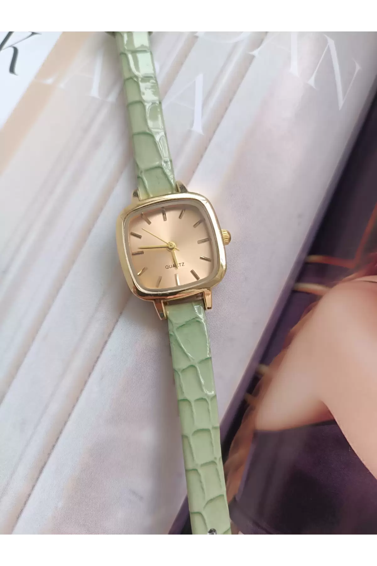 Seraphina Mint Yeşili Kroko Deri Kordonlu Yeşil Kare Minimal Kadın Kol Saati