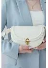 Jessie Beyaz Kilit Kapama Kabartmalı Ayarlanabilir Askılı Kadın Omuz Çantası