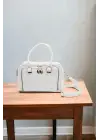 Lovina White Trendy Womens Shoulder Bag with Double Zipper Eyes