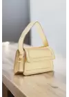 Kate Gold Kapaklı Çapraz Askılı Kadın Omuz Çantası