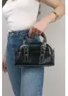 Lismary Siyah Kemer Detay Fermuar Kapama Kadın Omuz Çantası
