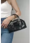 Lismary Siyah Kemer Detay Fermuar Kapama Kadın Omuz Çantası