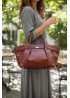 Celina Bordo Kırışık Deri Kilit Detay Büyük Boy Kadın Omuz Çantası