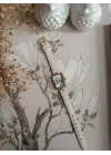 Lavinya Premium Su Geçirmez Krem Kroko Deri Kordonlu Gold Taşlı Kasa Beyaz Kadran Romen Rakamlı Vintage Kadın Kol Saati