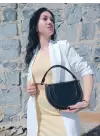 Medusa Siyah Kırışık Cilt Kontrast Dikişli Kolon Askılı Kadın Omuz Çantası