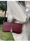 Sahra Önden Kilit Aksesuarlı Asimetrik Bordo Cilt Trend Kadın Omuz Çantası
