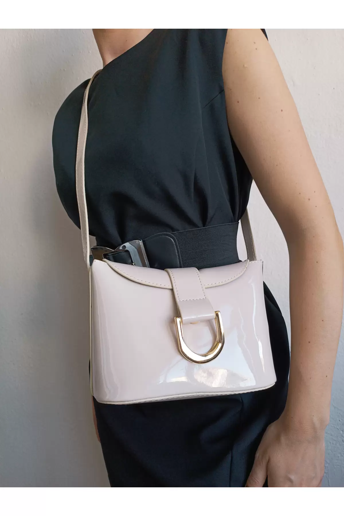 Amy Cream Patent Leather Box Form Womens Shoulder Bag with Buckle Accessories