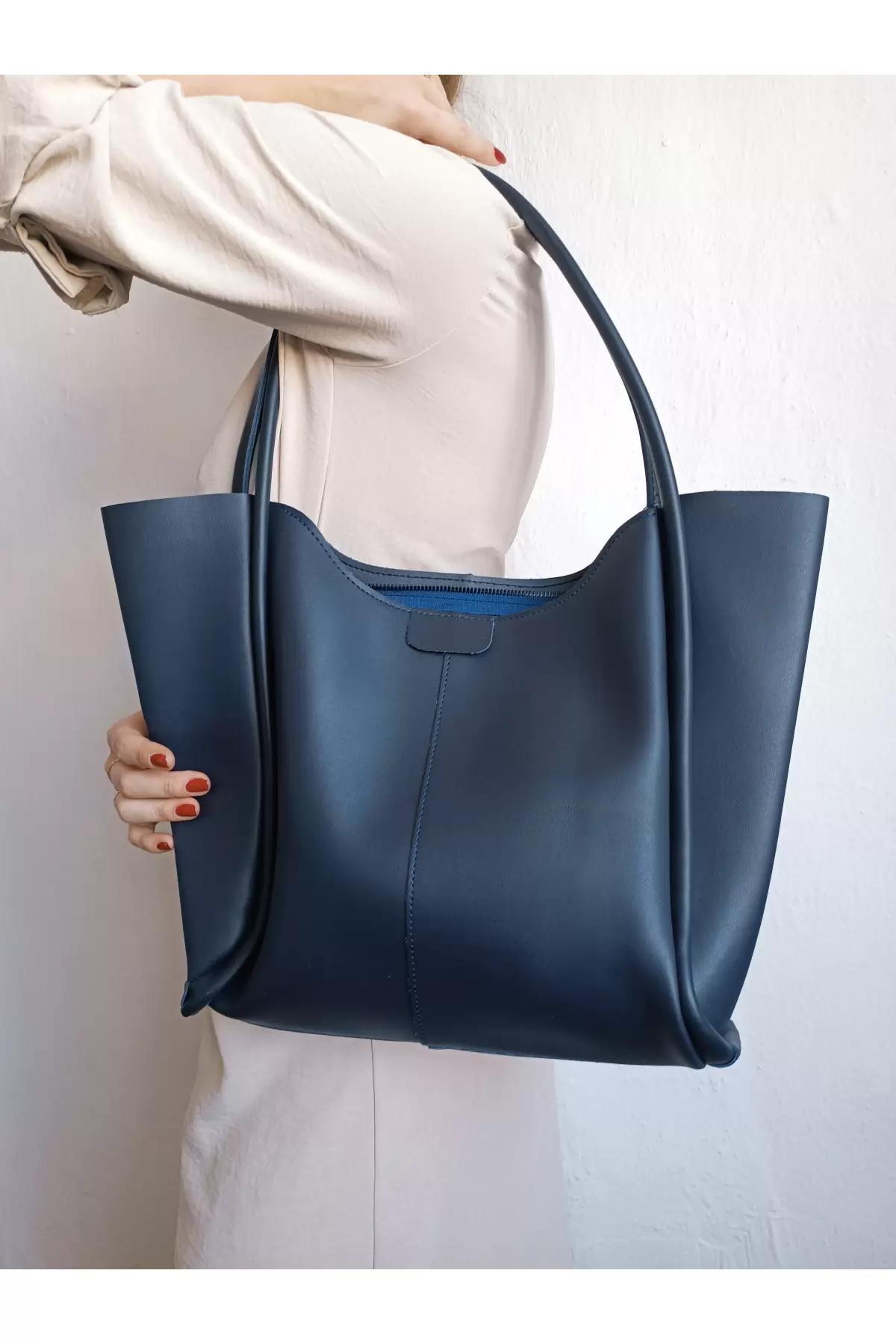 Clementine Navy Blue Tote Womens Zipper Shoulder Bag