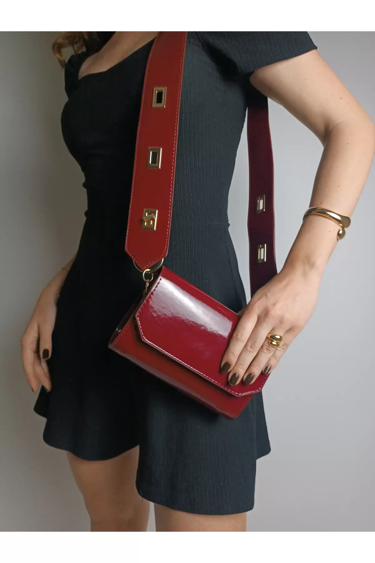 Ketty Claret Red Shiny Patent Leather Box Form Womens Shoulder Bag