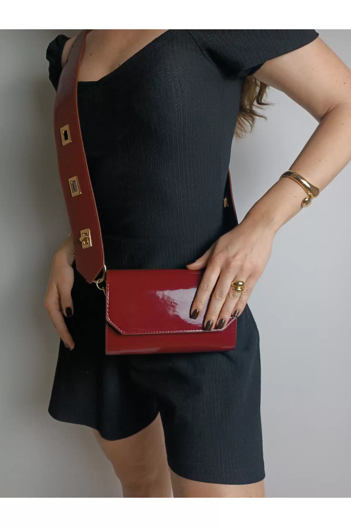 Ketty Claret Red Shiny Patent Leather Box Form Womens Shoulder Bag
