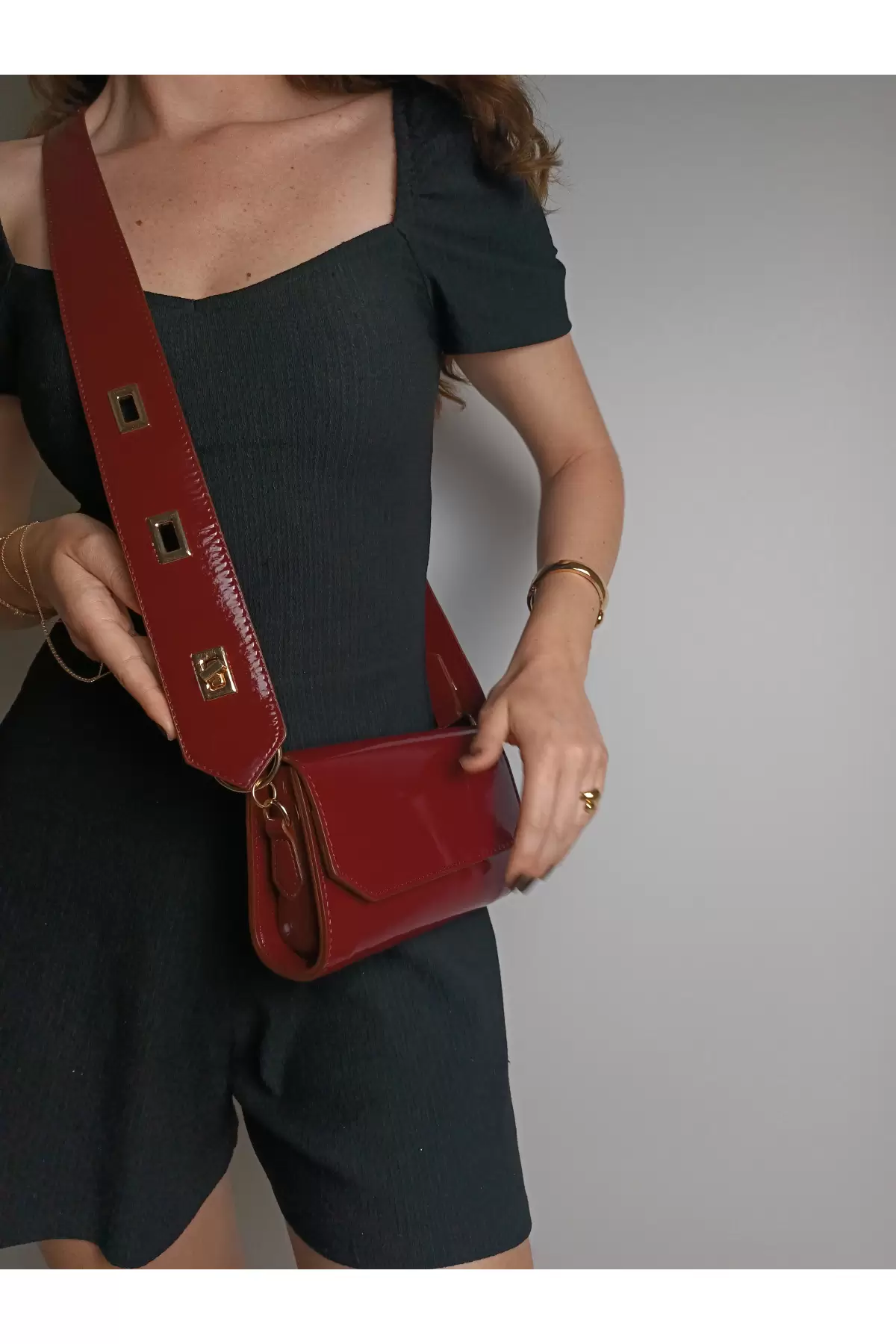 Ketty Claret Red Shiny Patent Leather Box Form Womens Shoulder Bag