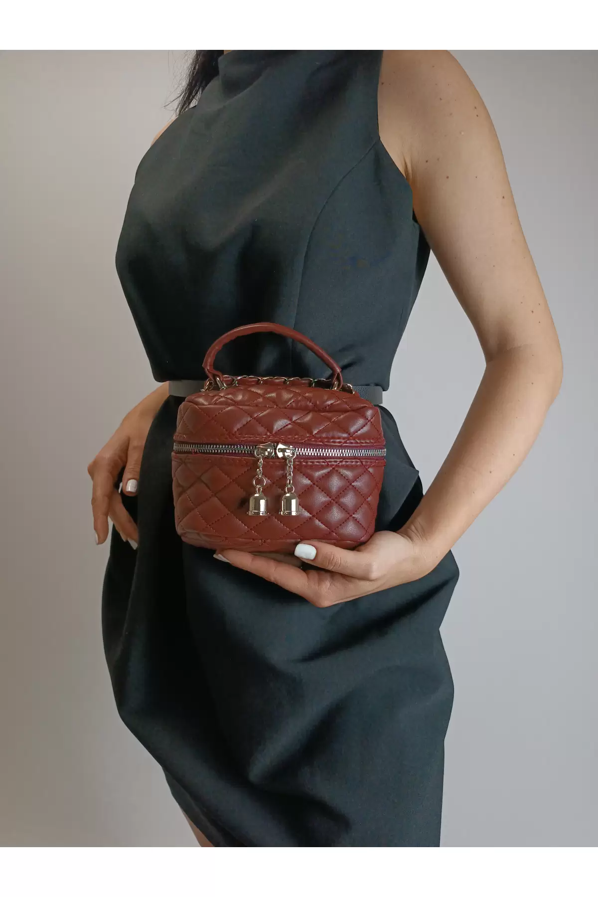 Leslie Bordo Kapitone Desen Kadın Kutu Crossbody Bag