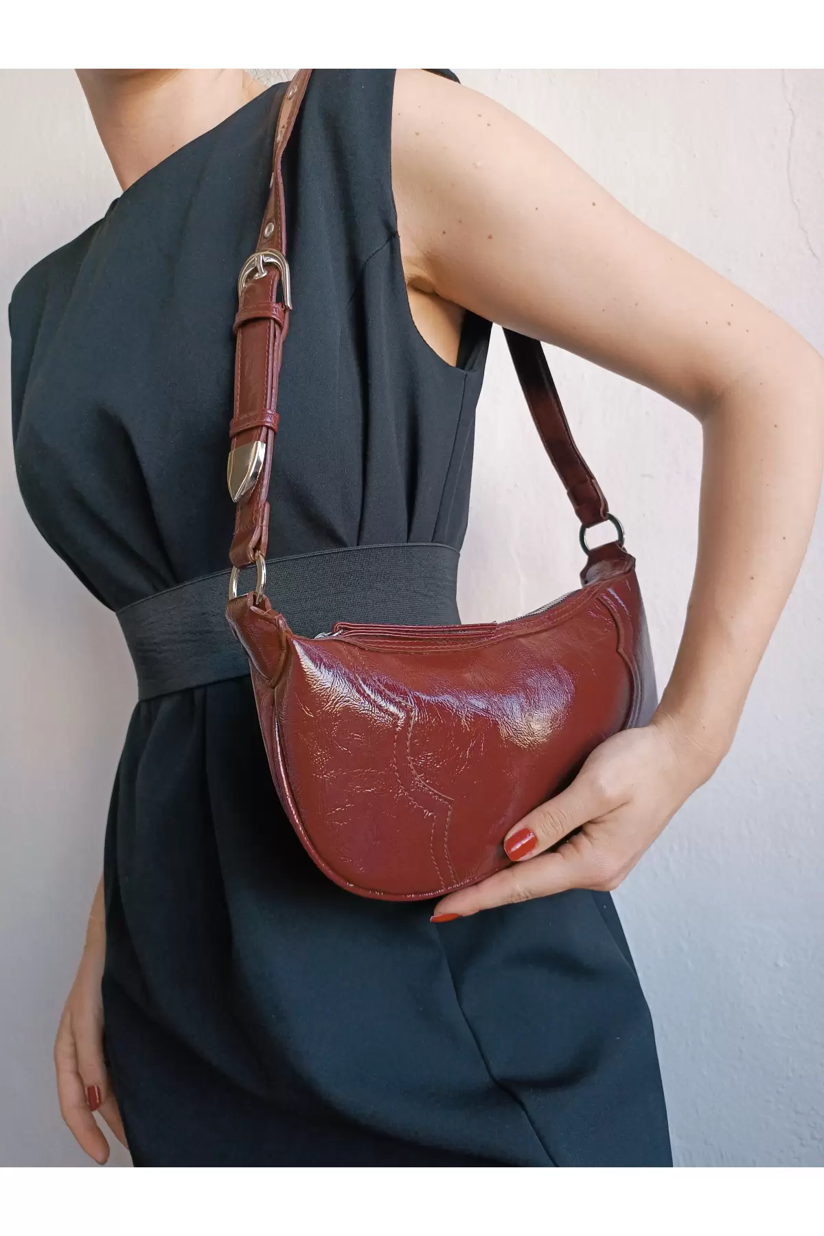 Lisa Claret Red Patent Leather Design Baguette Womens Shoulder Bag